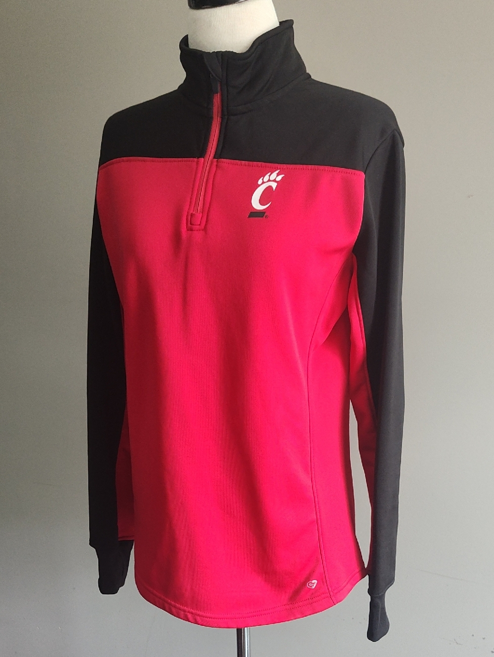 Cincinnati Bearcats Red and Black 1/4 Zip Fleece Lined Pullover